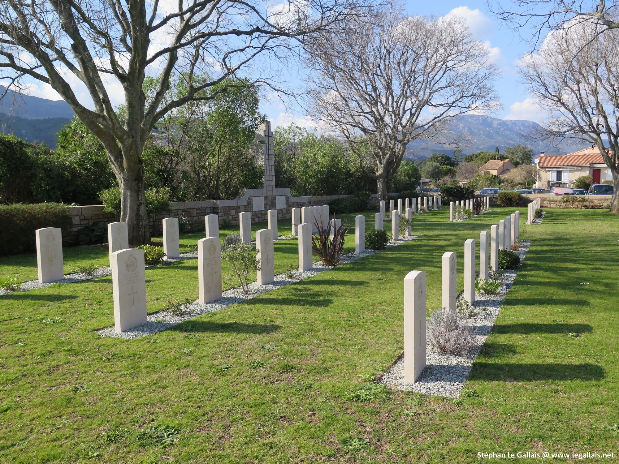 war_cemetery_corsica_5